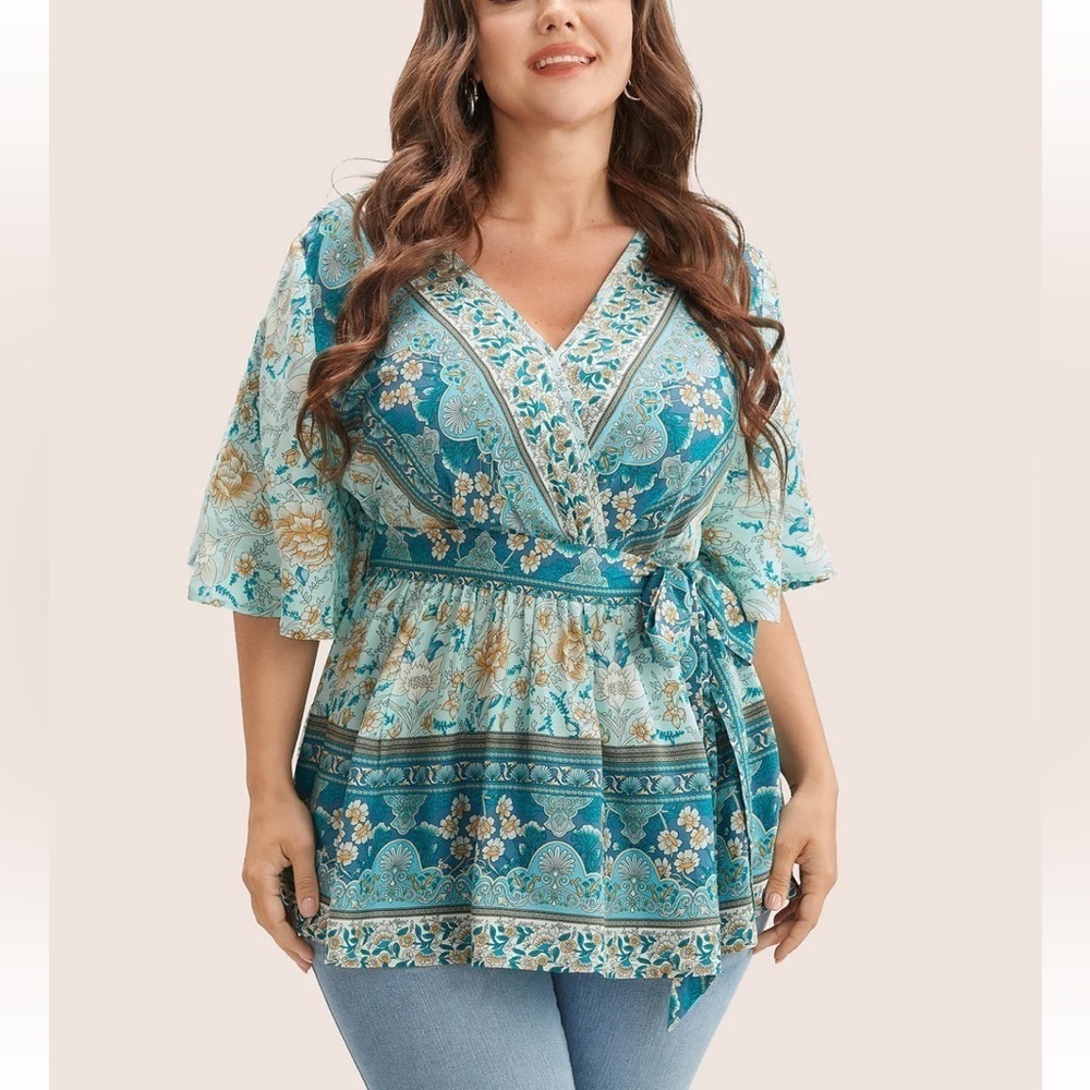 BloomChic Plus Size XL Floral Print Ruffles Belted Blouse us14-16